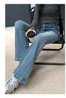 Calça Jeans Feminina Azul Retrô Americana Plus Size com Cintura Alta, Efeito Modelador, Perna Larga e Barra Evasê, Nova Coleç...