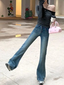 Calça Jeans Feminina Azul Retrô Americana Plus Size com Cintura Alta, Efeito Modelador, Perna Larga e Barra Evasê, Nova Coleç...
