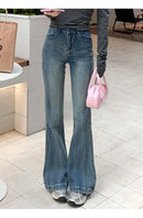 Calça Jeans Feminina Azul Retrô Americana Plus Size com Cintura Alta, Efeito Modelador, Perna Larga e Barra Evasê, Nova Coleç...
